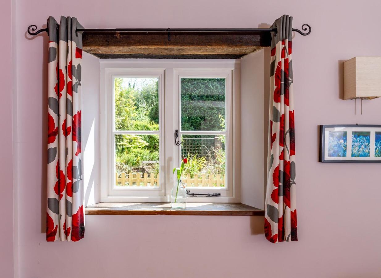 Bramley Cottage Ottery St Mary エクステリア 写真